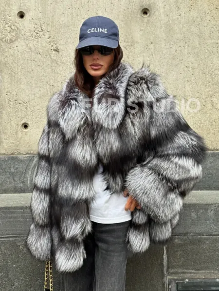 Шуба из чернобурки воротник стойка - фото 0