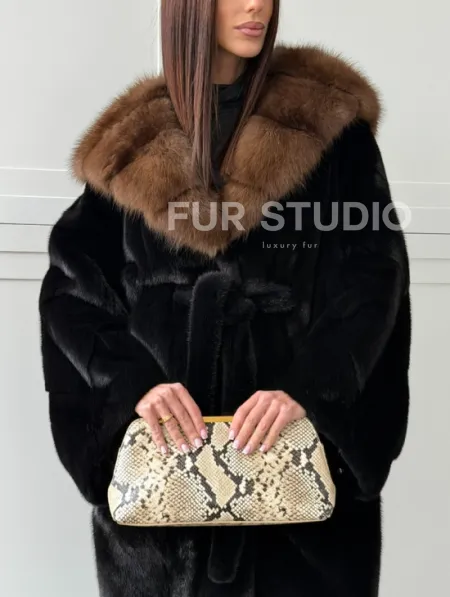 Норковая шуба фасон баллон с капюшоном куница - фото 4