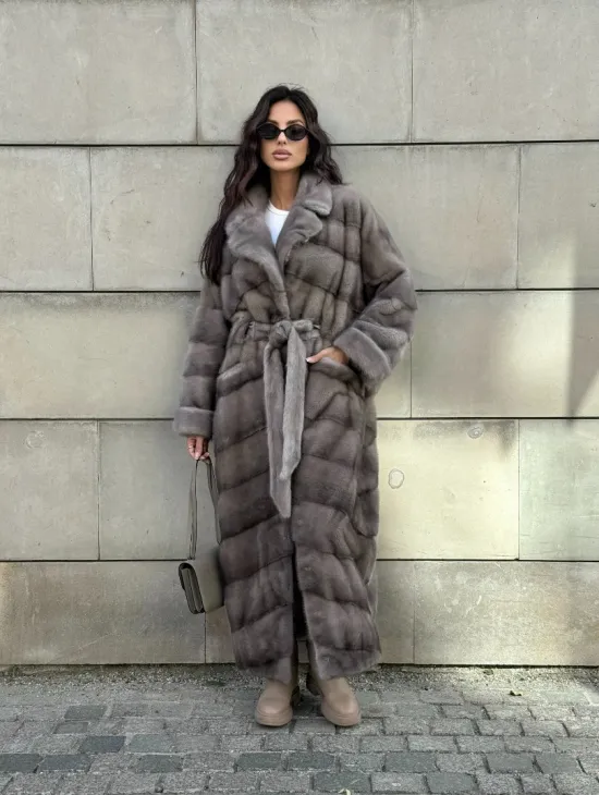 Шуба из аукционной скандинавской норки с английским воротником - цвет Silver (серый) - фото 7