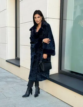 Шуба из каракуля Indigo Blue с отделкой из меха норки, фасон кокон - фото 8