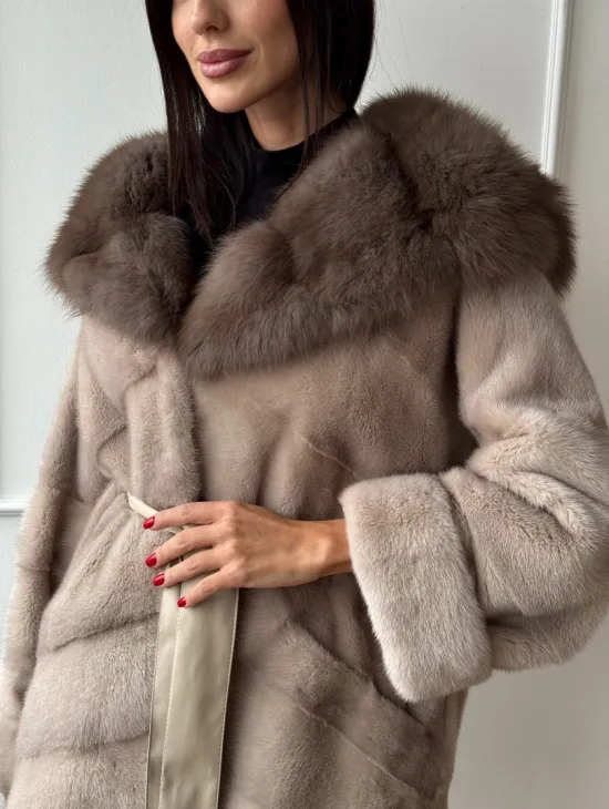 Меховое полупальто из меха норки с капюшоном куница - фото 3