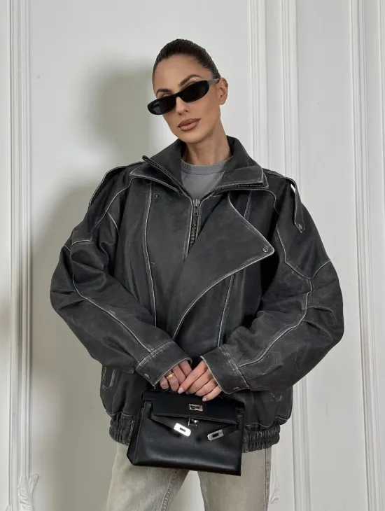 Кожаный женский бомбер Vintage grey с двойным воротником и затертыми швами - фото 10