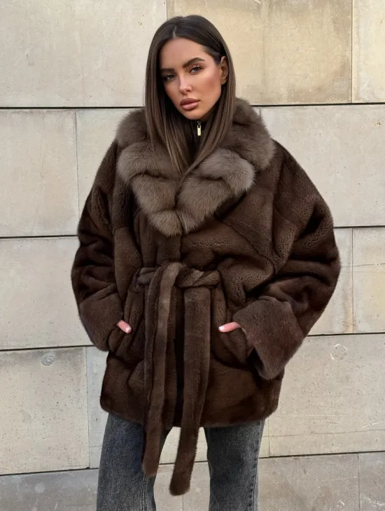 Коричневый норковый полушубок 