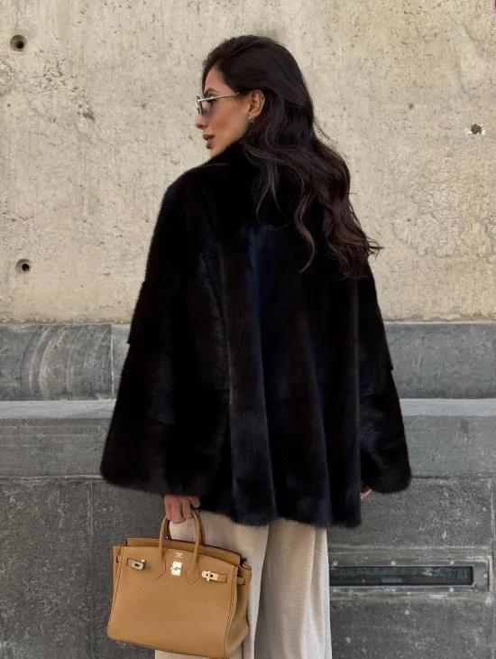 Норковая шуба в цвете махагон - фото 9