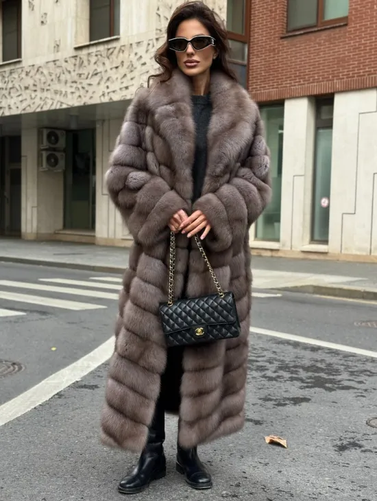 Шуба из меха куницы в цвете Truffle - фото 4