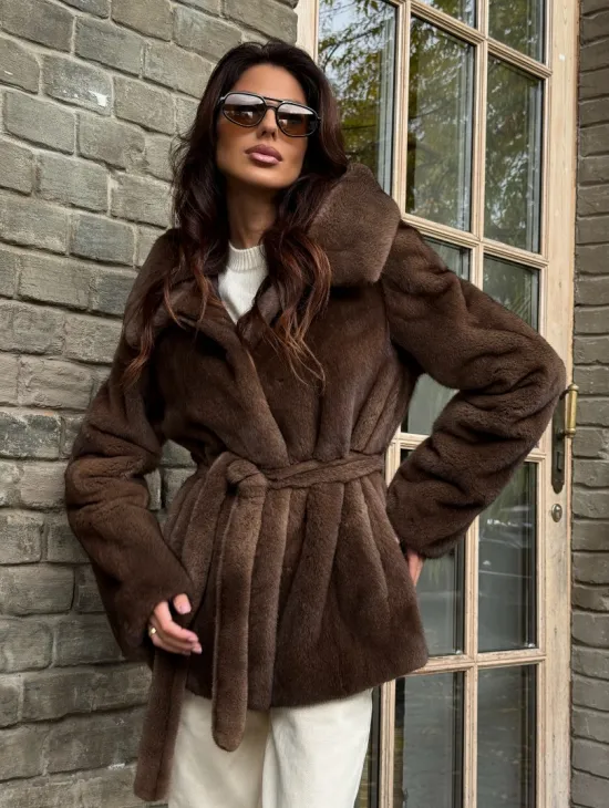 Шуба автоледи с капюшоном - фото 0