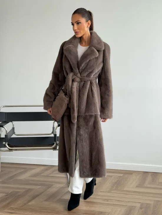 Прямая норковая шуба с поясом - фото 6