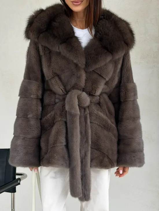 Меховой норковый полушубок с капюшоном куница - фото 4