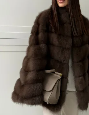 Женская шуба из меха куницы - фото 1