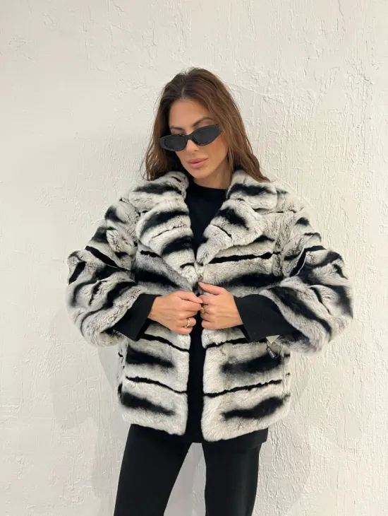 Короткая шуба из меха орилага под шиншиллу - фото 7