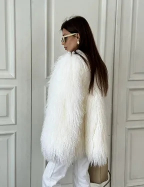 Белая шуба из меха ламы - фото 4