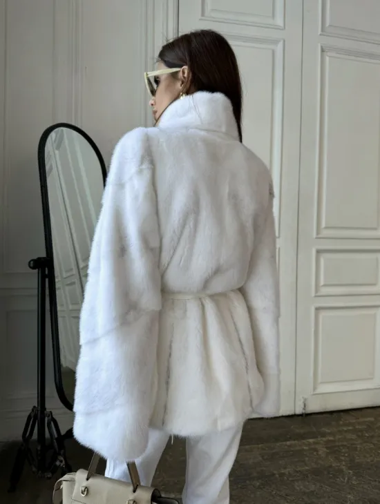 Белая шуба из меха норки (крестовка) стойка воротник - фото 5