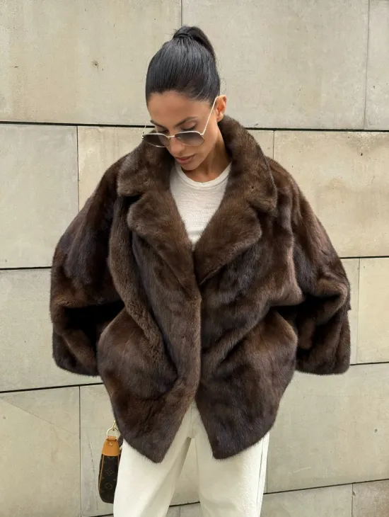 Короткая норковая шуба английский воротник роспуск - фото 5